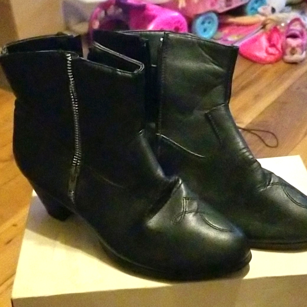 Black Booties